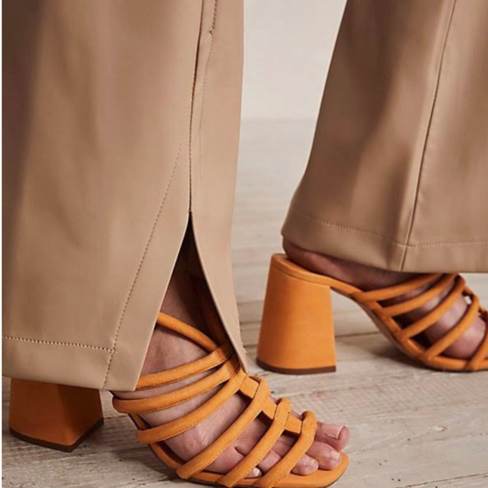 NEW FREE PEOPLE
